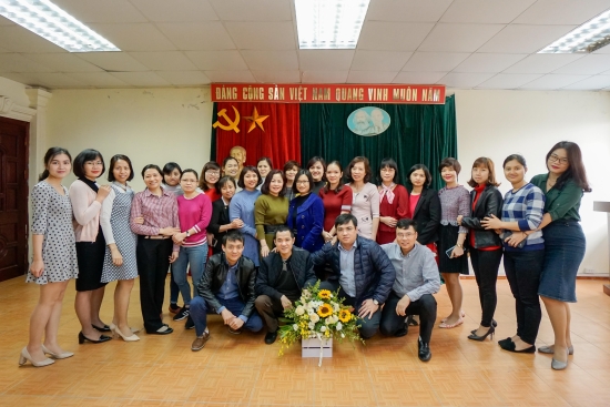 TST chúc mừng chị em phụ nữ nhân ngày Quốc tế Phụ nữ 8/3